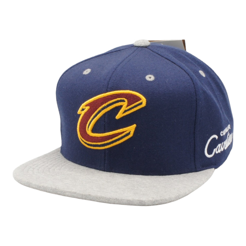MITCHELL & NESS SNAPBACK HAT ONE SIZE - CLEVELAND CAVALIERS NAVY GREY