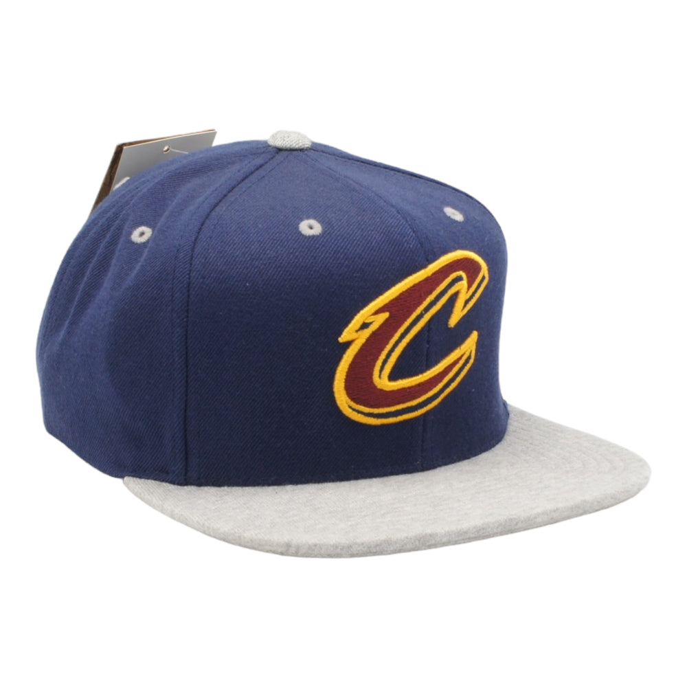 
                  
                    MITCHELL & NESS SNAPBACK HAT ONE SIZE - CLEVELAND CAVALIERS NAVY GREY
                  
                