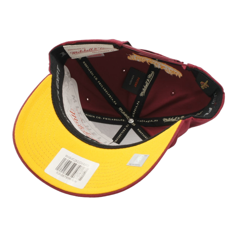 
                  
                    MITCHELL & NESS SNAPBACK HAT ONE SIZE - CLEVELAND CAVALIERS BURGUNDY YELLOW
                  
                