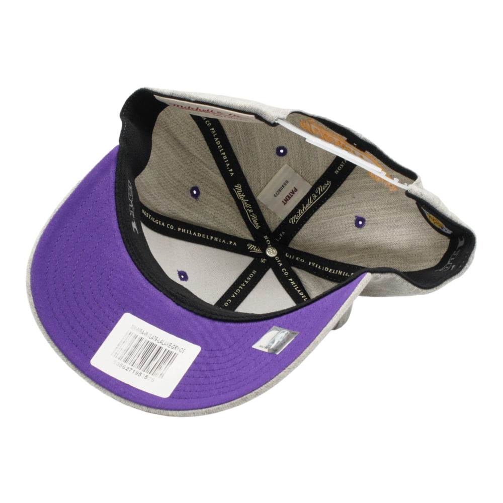 
                  
                    MITCHELL & NESS SNAPBACK HAT ONE SIZE - LOS ANGELES LAKERS GREY PURPLE
                  
                