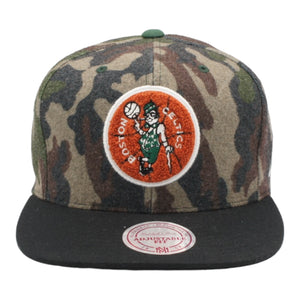 
                  
                    MITCHELL & NESS SNAPBACK HAT ONE SIZE - BOSTON CELTICS CAMO BLACK
                  
                