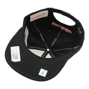 
                  
                    MITCHELL & NESS SNAPBACK HAT ONE SIZE - CHICAGO BULLS RED POP BLACK
                  
                