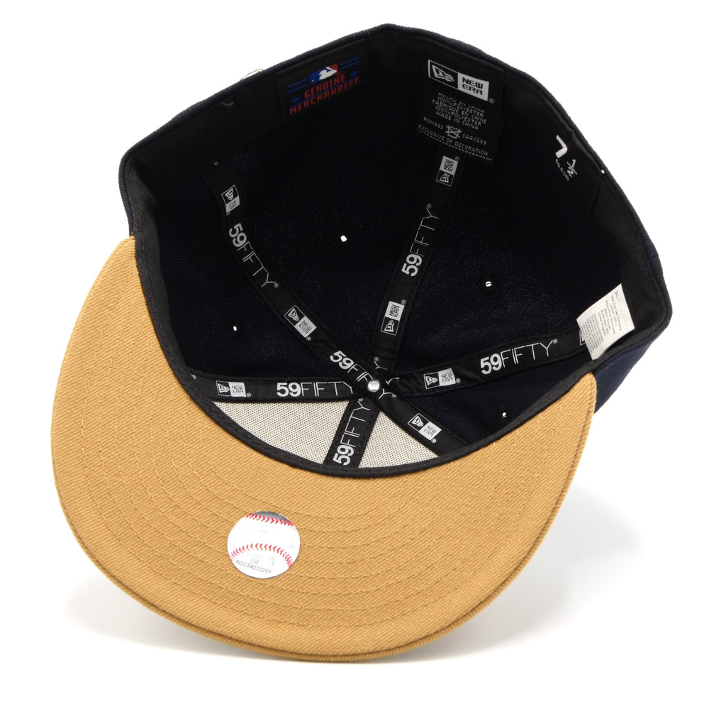 
                  
                    NEW ERA NEW YORK YANKEES EXCLUSIVE LIMITED 59FIFTY FITTED
                  
                